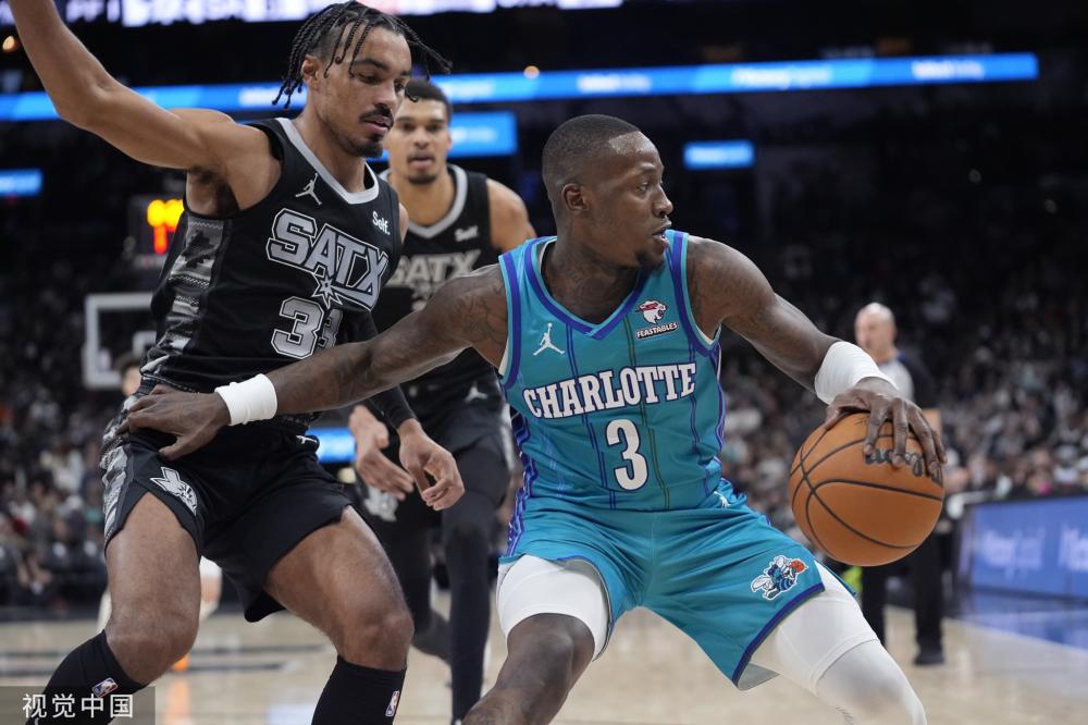 表情中透出 表情中透出