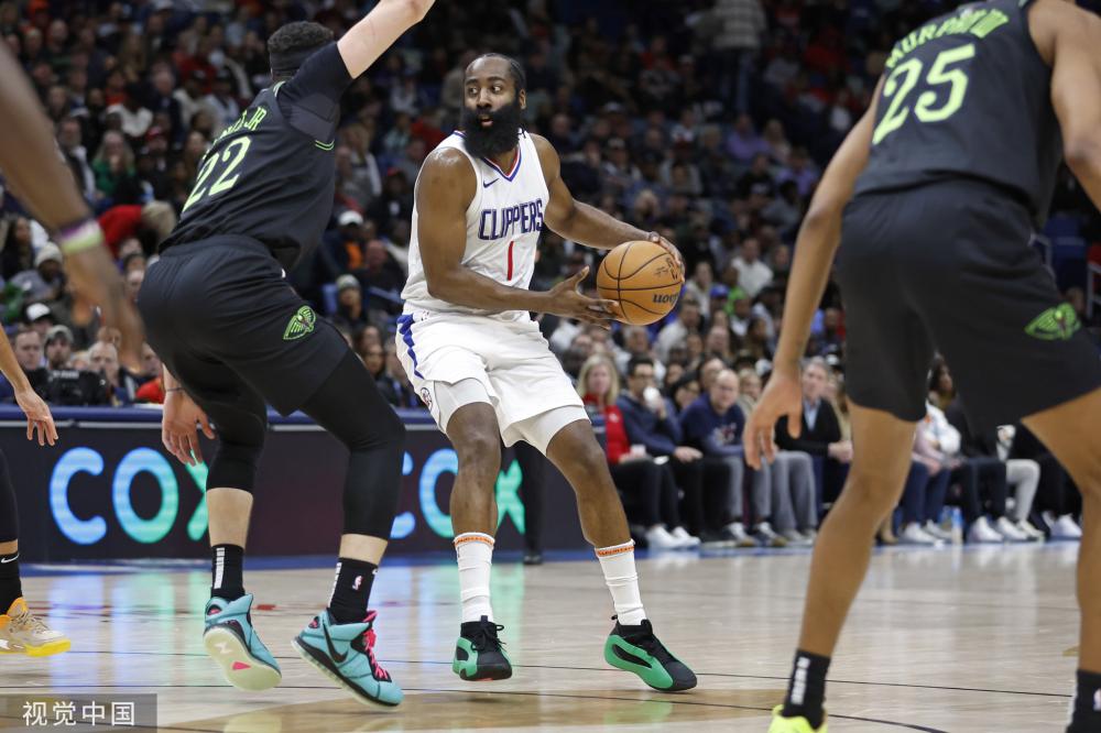 随着他的加 随着他的加